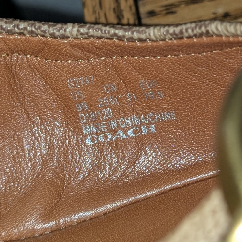 Coach Flats - Picture 4 of 4